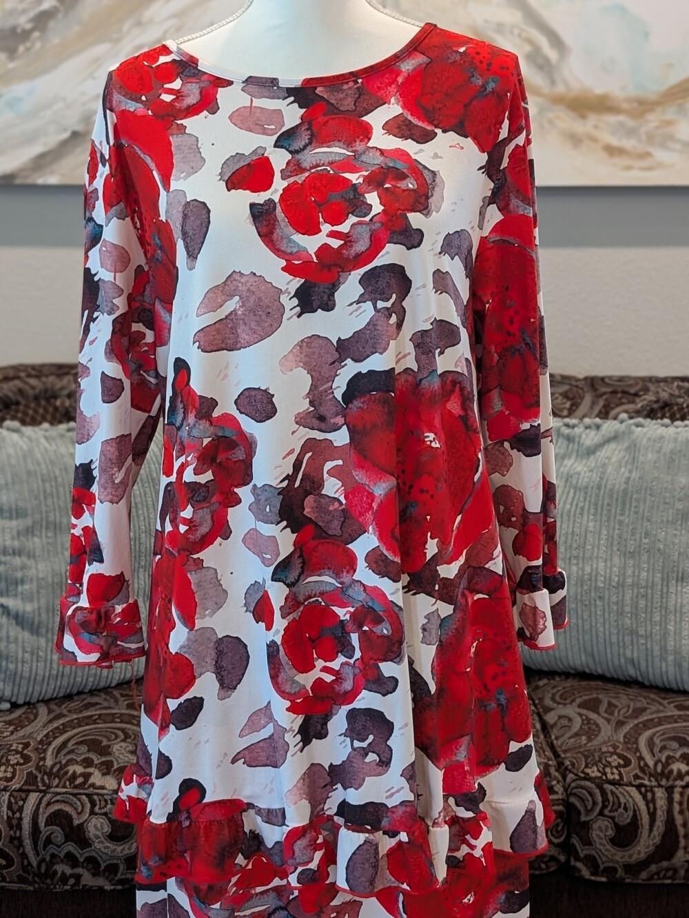 Red Floral Two-Piece Outfit - Picture 2 of 4